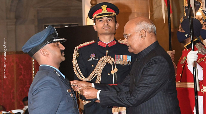 President Ram Nath Govid honoring Captain Abhinanadan