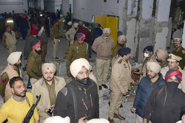 THE WARNING OF THE LUDHIANA EXPLOSION WAS RECEIVED PRIOR TO THE INCIDENT